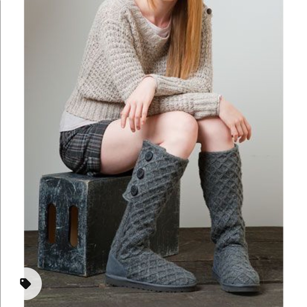 UGGS Lattice Cardy boots women’s size 6
